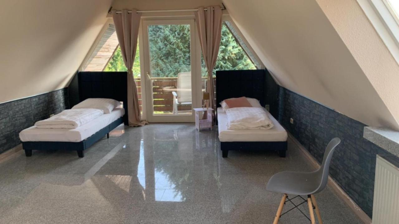 Zimmer In Wohnung Monteure Apartment Kuche Modern Enger 외부 사진